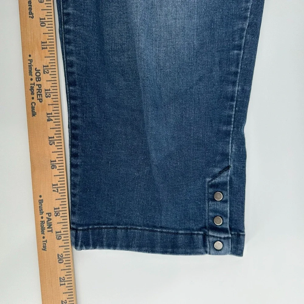 Croft & Barrow Capri Jeans Womens 12 Blue Denim Medium Wash Stretch Comfort